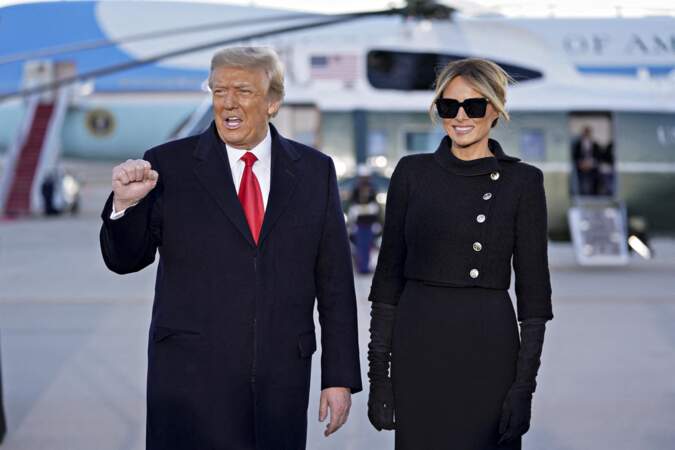 Donald et Melania Trump à leur arrivée sur la base Andrews, avant l'investiture du nouveau président Joe Biden, le 20 janvier 2021.