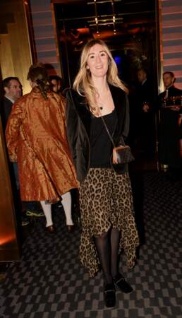 Anaïs Aidoud portait une longue jupe à imprimé léopard pour Le Bal du Siècle, le 8 mars 2022