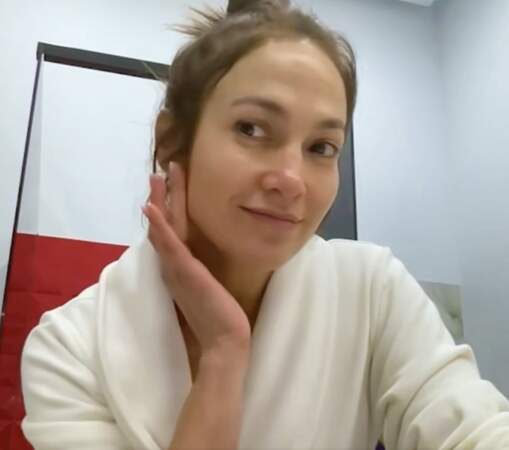 Jennifer Lopez sans maquillage sur instagram en mars 2022