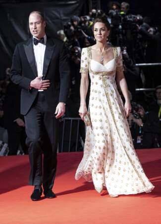 Comme toujours pour les Bafta Awards, Kate Middleton mise sur une robe longue de soirée, le 2 février 2020.