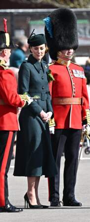 Kate Middleton assiste au défilé depuis le début de la pandémie de COVID-19, le 17 mars 2022.
