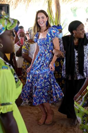 Kate Middleton improvise une danse à Belize, le dimanche 20 mars 2022.