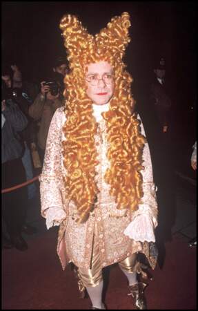 Elton John lors de la soirée déguisée organisée pour son anniversaire en 1994