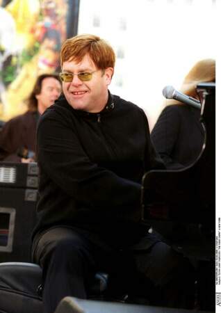 Elton John métamorphosé sur scène