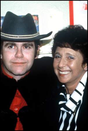 Elton John méconnaissable au côté de sa mère, Sheila Farebrother en 1991