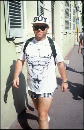 Elton John décontracté en vacances à Saint-Tropez 