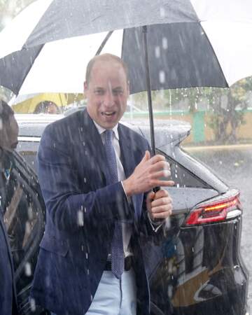 "Nous avons apporté la météo, n'est-ce pas ?", a déclaré le prince William à son arrivée aux Bahamas