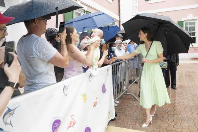 Kate Middleton a salué toutes les habitants des Bahamas présents pour l'évènement 
