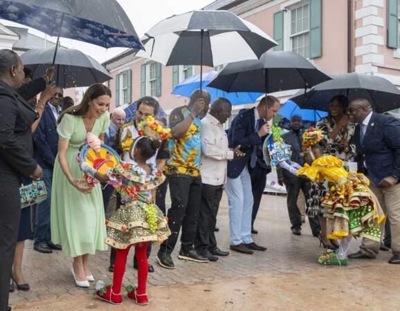 Le prince William et Kate Middleton ont notamment visité l’école primaire Sybil Strachan de Nassau
