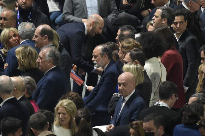 Brigitte Macron, Jean Castex, Edouard Philippe, les plus proches alliés au meeting d'Emmanuel Macron à Paris, le 2 avril.
