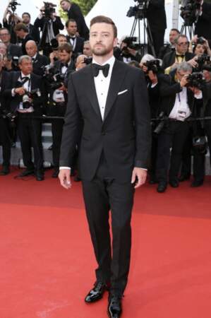 Justin Timberlake est charismatique dans son costume noir et blanc lors du 66eme festival du film de Cannes, le 19 mai 2013.