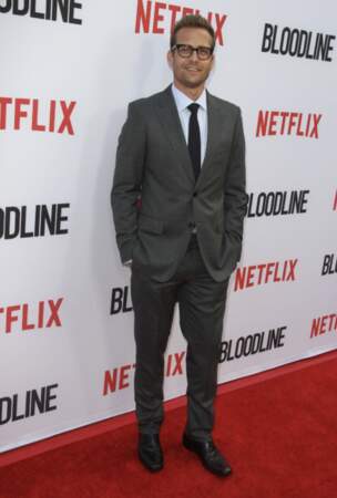 Gabriel Macht à la première de la série Netflix "Bloodline" - Saison 3 à Los Angles, le 24 mai 2017. L' acteur et réalisateur américain porte un costume gris qu'il assorti à une cravate noire. 