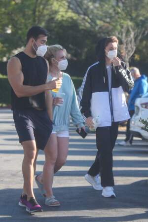 Britney Spears entourée de son compagnon Sam Asghari et un de ses fils