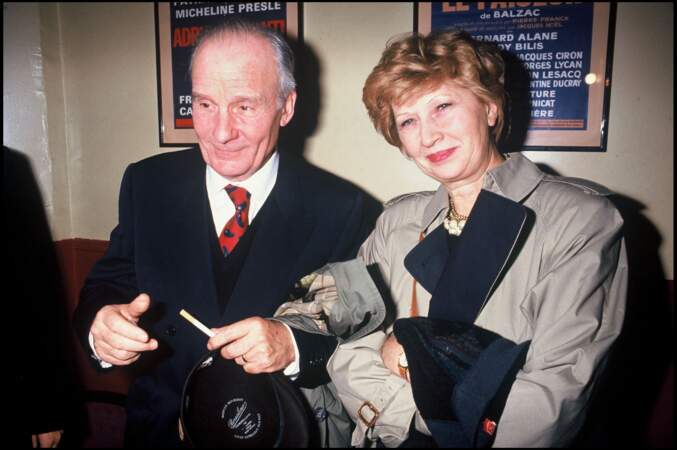 Michel Bouquet et sa femme Juliette Carré au Théâtre de l'Atelier à Paris, en 1992