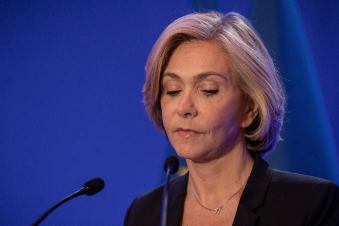 Valérie Pécresse la mine déconfite lors de sa défaite au premier tour de l'élection présidentielle, le dimanche 10 avril 2022.