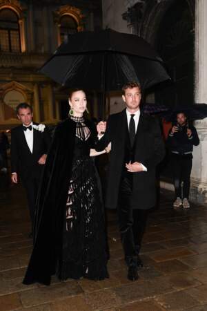 Pierre Casiraghi et Beatrice Borromeo complices lors d'un gala organisé par Dior, en Italie 