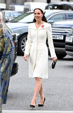 Kate Middelton craque pour une robe vintage à l'occasion d'un service à l'abbaye de Westminster commémorant l'Anzac Day à Londres, le 25 avril 2022.