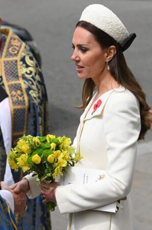 Kate Middleton a fait un nouveau clin d'œil à Lady Diana en portant les boucles d'oreilles Collingwood, le 25 avril 2022.
