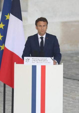 Le président de la république Emmanuel Macron a fait un très beau discours des plus élogieux à l'occasion de la cérémonie d'hommage national à Michel Bouquet, le 27 avril 2022 aux Invalides