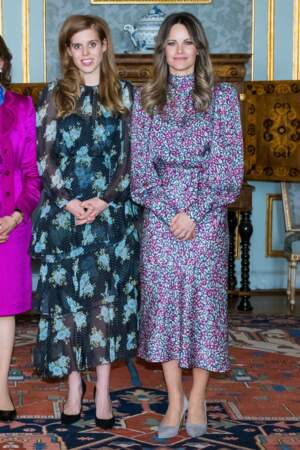 Les princesses Beatrice d'York et Sofia de Suède ont formé un duo élégant et fleuri lors du "Dyslexiforum 2022", au palais royal de Stockholm, le 27 avril 2022.