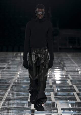 Pantalon cargo revisité, défilé Givenchy Automne-hiver 2022