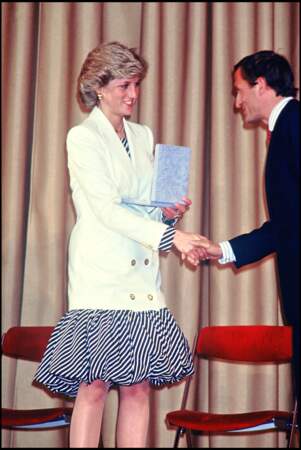 La princesse Diana et le ministre de la Culture François Leotard, 1987.