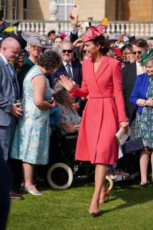 Kate Middleton est rayonnante lors de la Royal Garden Party à Buckingham Palace, le 18 mai 2022.