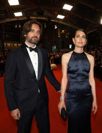 Charlotte Casiraghi et son mari Dimitri Rassam rayonnants lors de la montée des marches à Cannes, le 20 mai 