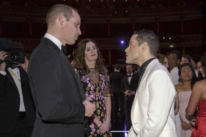 Le prince William et Rami Malek discutant lors de la cérémonie des BAFTA, en février 2019.