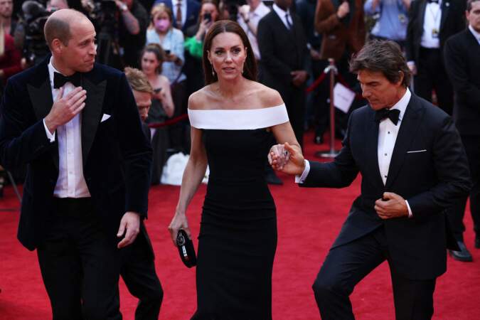 Kate Middleton main dans la main avec Tom Cruise à Londres, jeudi 19 mai 2022