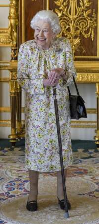 La reine Elisabeth II lors de la commémoration du 70e anniversaire de la compagnie "Halcyon Days", au château de Windsor, le 23 mars 2022.