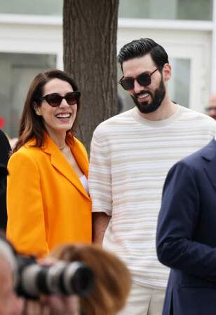 Sofia Essaïdi et son compagnon Adrien Galo se sont prêtés au jeu des photographes avant le photocall du film "Nostalgia" lors du 75ème Festival International du Film de Cannes, le 25 mai 2022.