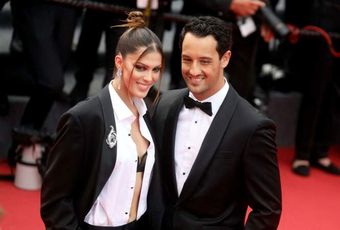 Iris Mittenaere et Diego El Glaoui à la montée des marches de « Top Gun : Maverick », au Festival de Cannes