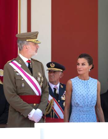 Pour la journée des forces armées à Huesca ce samedi 28 mai, Letizia d'Espagne et Felipe VI ont fait le déplacement