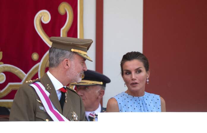 L'occasion pour le couple royal d'assister au premier grand défilé militaire depuis le début de la pandémie, ce 28 mai 