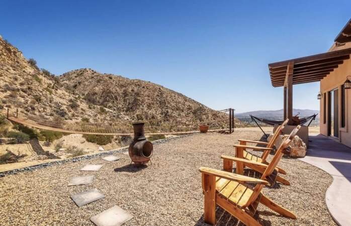 L'ancienne villa d'Amber Heard est située dans le cadre magnifique du désert de Mojave, en Californie