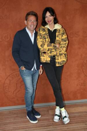 Daniel Riolo (journaliste) et sa femme Géraldine Maillet (réalisatrice) au village (Jour 2) lors des Internationaux de France de Tennis de Roland Garros 2022, à Paris, France, le 23 mai 2022.
