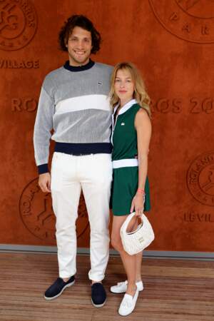 Victoria Monfort et son compagnon Hugo Cremaschit au village (jour 11) lors des Internationaux de France de Tennis de Roland Garros à Paris, le 1er juin 2022