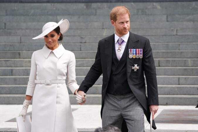 Le prince Harry et Meghan Markle quittent la messe du jubilé, le 3 juin 2022