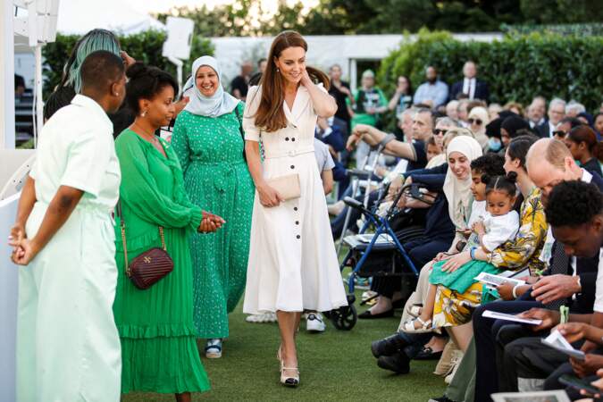 Kate Middleton avec une nouvelle paire d'escarpins signée Alessandra Rich le 14 juin 2022.