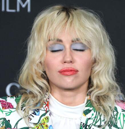 Maquillage pastel romantique pour Miley Cyrus