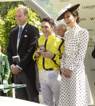 Le prince William et Kate Middleton ont rencontré le jockey Christophe Soumillon lors du quatrième jour de Royal Ascot, le 17 juin 2022.