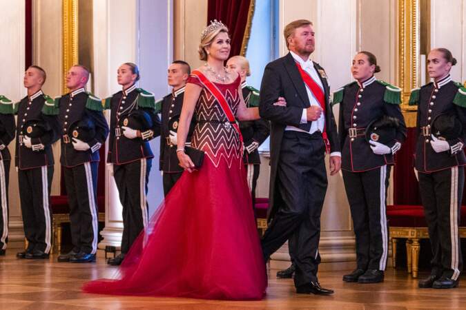 Le roi Willem-Alexander et la reine Maxima des Pays-Bas lors du dîner de gala pour célébrer le 18ème anniversaire de la princesse Ingrid Alexandra, au Palais d'Oslo, Norvège, le 17 juin 2022.