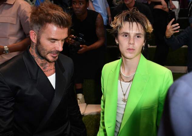 David Beckham et son fils Cruz en duo au défilé de mode Homme printemps-été 2023 Dior à l'école du Val de Grâce à Paris, France, le 24 juin 2022