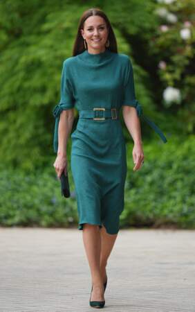 Kate Middleton et sa robe midi vert bouteille Edeline Lee, le 4 mai 2022