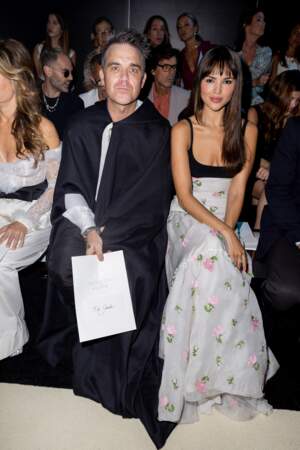 Le couple Ayda Field et Robbie Williams assistent au défilé Haute-Couture Giambattista Valli - automne-hiver 2022-2023
