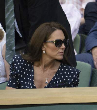 Kate Middleton et ses lunettes de soleil Bulgari à 350€ !