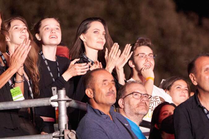 Angelina Jolie et sa fille Shiloh Jolie-Pitt ont passé une soirée entre mère et fille, au concert de Måneskin, au "Circo Massimo", à Rome, le 9 juillet 2022.