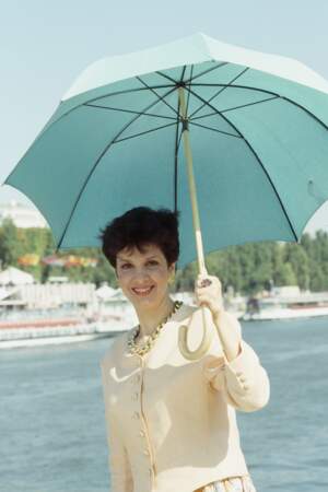 Dès son premier bulletin météo en 1988, Catherine Laborde est devenue l'une des présentatrices vedettes du petit écran, le 8 octobre 1990.