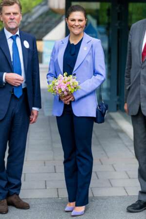 La princesse Victoria de Suède et sa veste de blazer couleur lavande à l'occasion de la cérémonie de remise du prix de la mer Baltique de Björn Carlson, le 3 juin 2022.